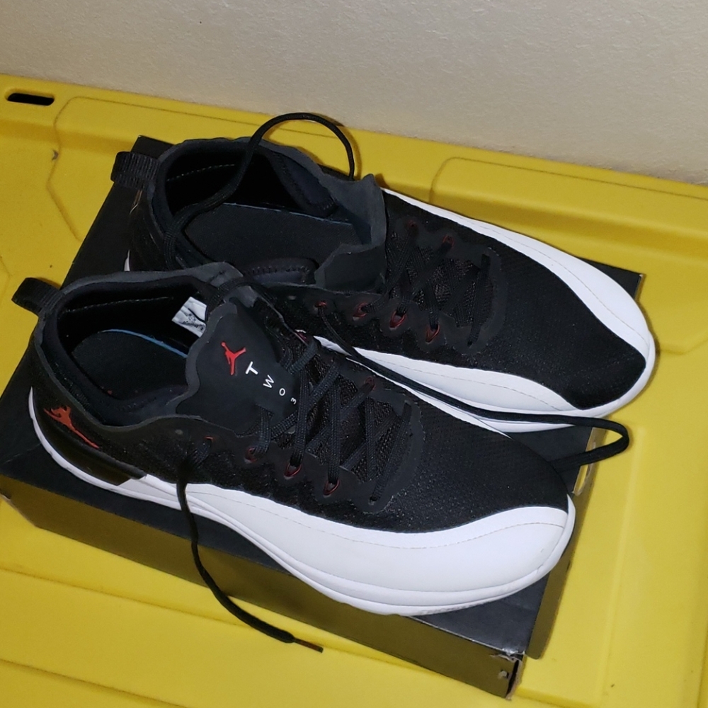 JORDAN'S